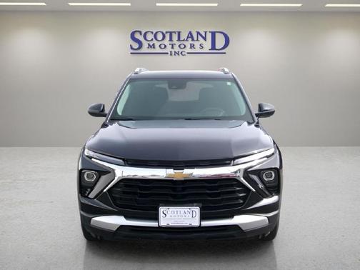 Mosaic Black Metallic 2025 Chevrolet Trailblazer LT
