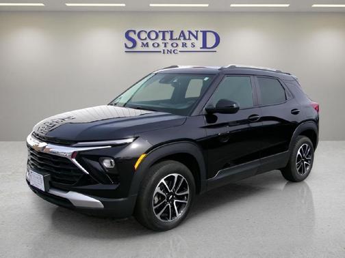 Mosaic Black Metallic 2025 Chevrolet Trailblazer LT