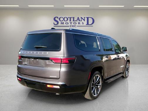 2024 Jeep Wagoneer L Series II 4x4