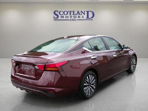 BURGANDY 2025 Nissan Altima 2.5 SV