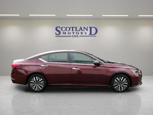 BURGANDY 2025 Nissan Altima 2.5 SV