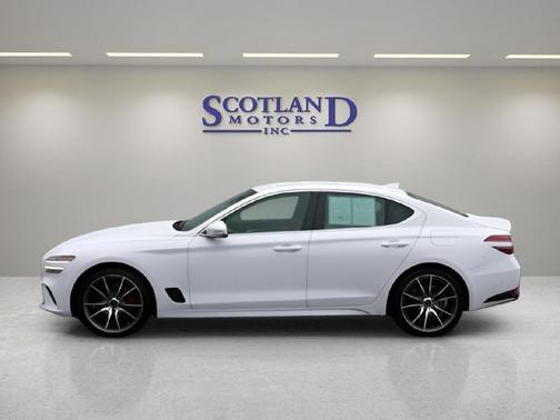 WHITE 2025 Genesis G70 2.5T RWD