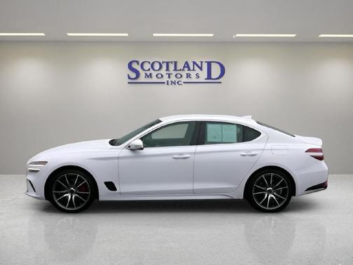 WHITE 2025 Genesis G70 2.5T RWD
