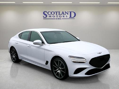 WHITE 2025 Genesis G70 2.5T RWD