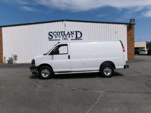 Summit White 2025 GMC Savana 2500 Work Van