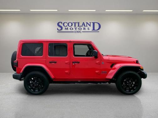 Firecracker Red Clearcoat 2025 Jeep Wrangler 4xe Sahara