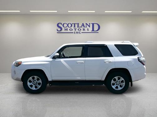 Super White 2016 Toyota 4Runner SR5