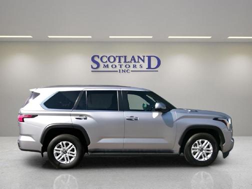 2025 Toyota Sequoia SR5