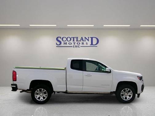 Summit White 2022 Chevrolet Colorado LT
