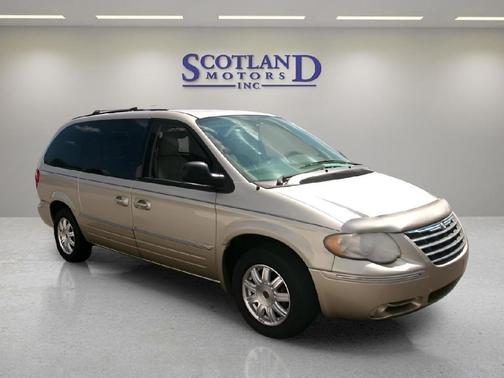 2005 Chrysler Town & Country Touring
