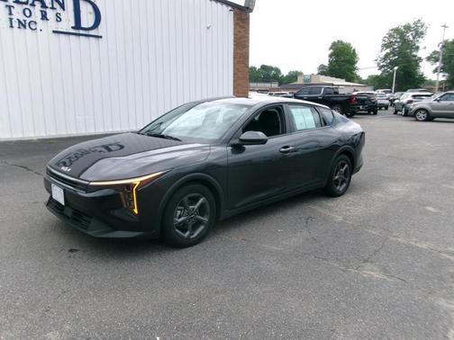 Interstellar Gray 2025 Kia K4 LXS
