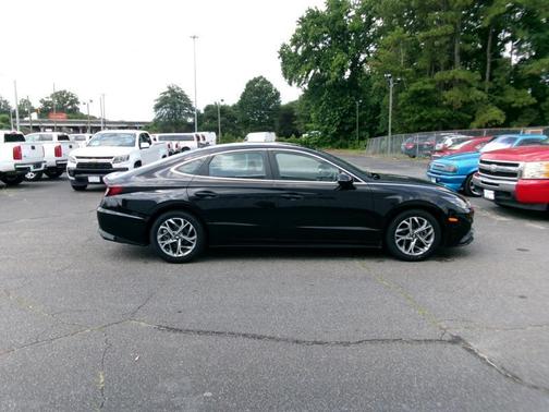 Onyx Black 2023 Hyundai SONATA SEL