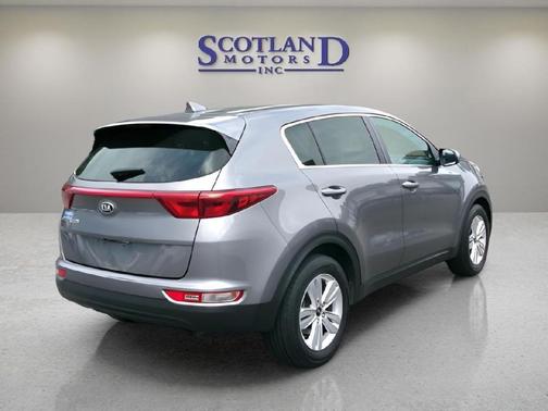 Mineral Silver 2018 Kia Sportage LX