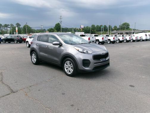 Mineral Silver 2018 Kia Sportage LX