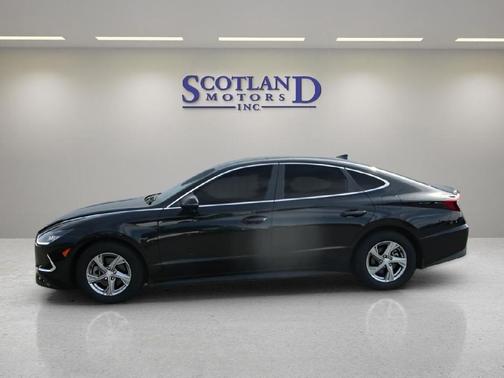 2023 Hyundai SONATA SE