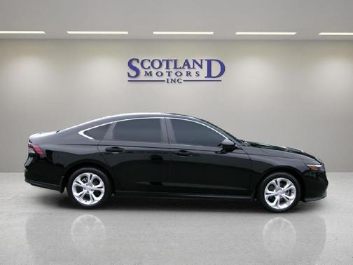 Crystal Black Pearl 2025 Honda Accord LX 1.5T