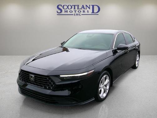 Crystal Black Pearl 2025 Honda Accord LX 1.5T