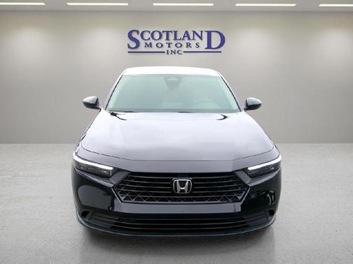 Crystal Black Pearl 2025 Honda Accord LX 1.5T