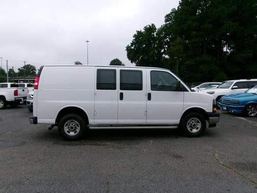 2023 GMC Savana 2500 Work Van