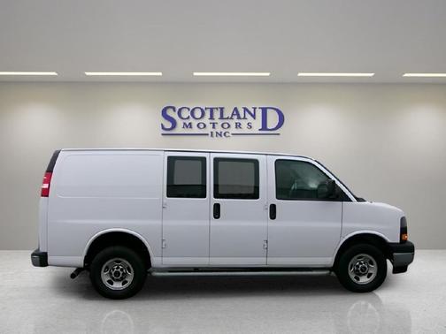 2023 GMC Savana 2500 Work Van