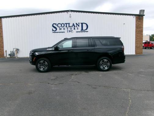 Black 2025 Chevrolet Suburban 4WD Z71