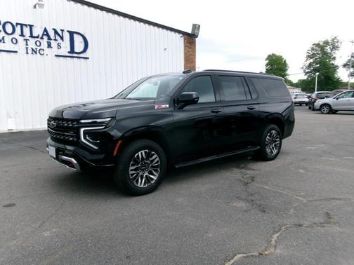 Black 2025 Chevrolet Suburban 4WD Z71