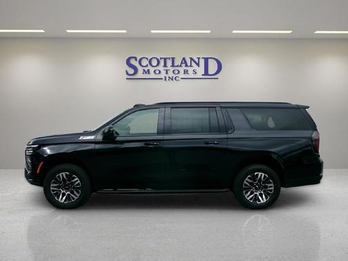 Black 2025 Chevrolet Suburban 4WD Z71