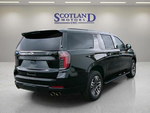 Black 2025 Chevrolet Suburban 4WD Z71