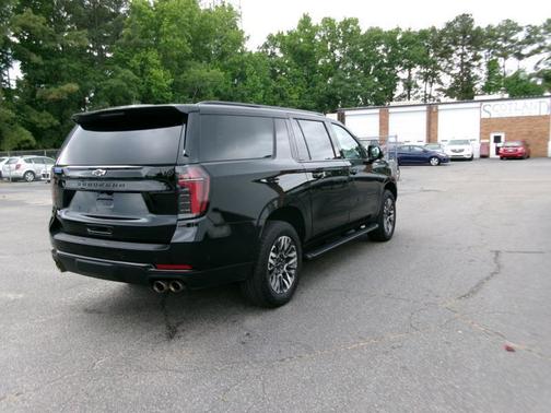 Black 2025 Chevrolet Suburban 4WD Z71