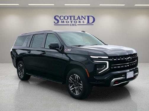 Black 2025 Chevrolet Suburban 4WD Z71