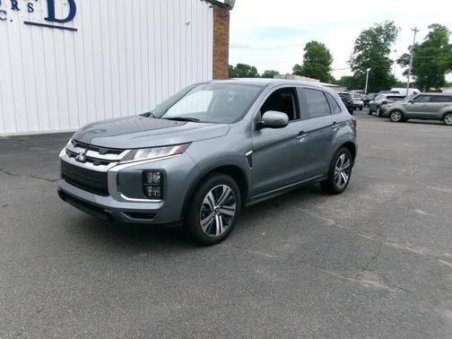 Alloy Silver Metallic 2025 Mitsubishi Outlander Sport 2.0 ES