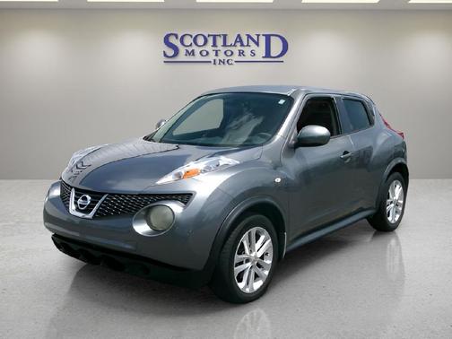 Gun Metallic 2011 Nissan Juke SV