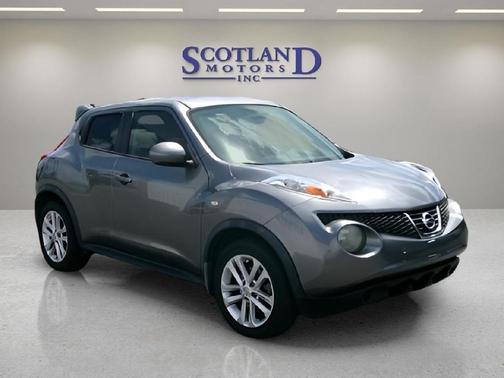 Gun Metallic 2011 Nissan Juke SV