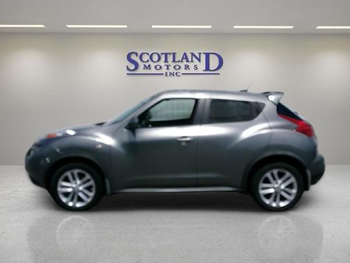 Gun Metallic 2011 Nissan Juke SV