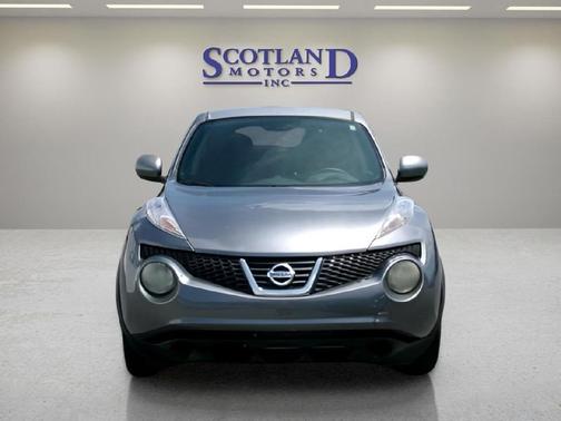 Gun Metallic 2011 Nissan Juke SV