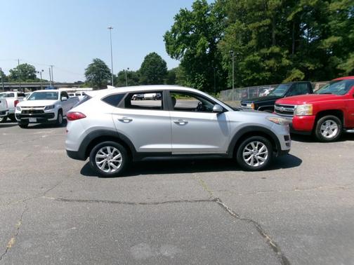 Molten Silver 2019 Hyundai TUCSON SE