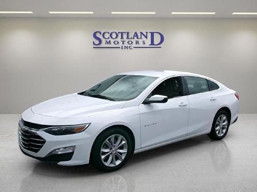 Summit White 2025 Chevrolet Malibu FWD 1LT