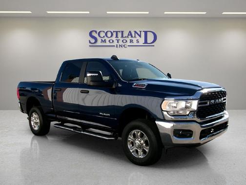 2024 RAM 2500 Big Horn Crew Cab 4x4 6'4' Box