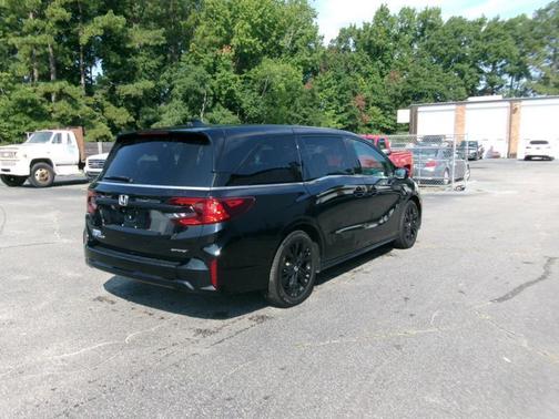 Crystal Black Pearl 2025 Honda Odyssey Sport-L
