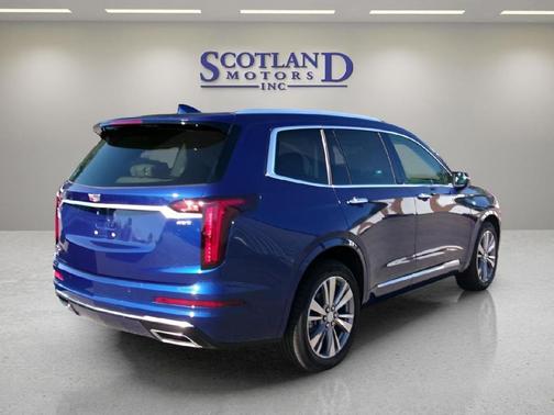 2025 Cadillac XT6 Premium Luxury FWD