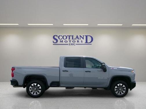 2025 Chevrolet Silverado 2500 Custom