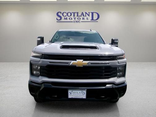 2025 Chevrolet Silverado 2500 Custom