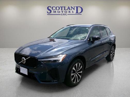 2024 Volvo XC60 B5 Plus Dark Theme