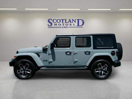 Earl Clearcoat 2024 Jeep Wrangler 4xe Sport S