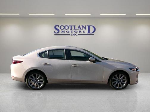 2025 Mazda Mazda3 FWD w/Preferred Package