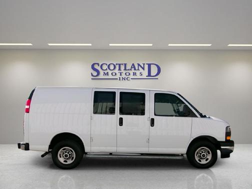 2023 GMC Savana 2500 Work Van