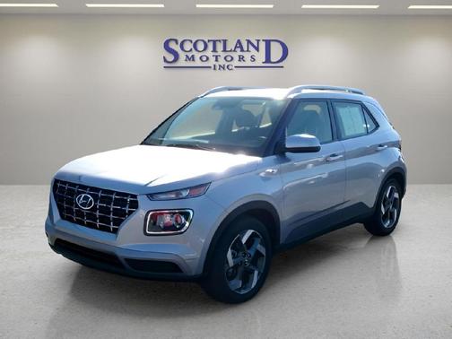 Shimmering Silver 2025 Hyundai VENUE SEL