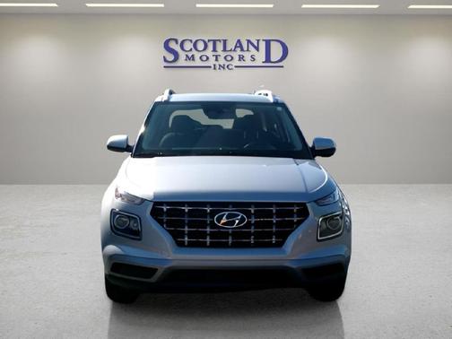 Shimmering Silver 2025 Hyundai VENUE SEL