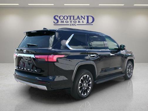 2023 Toyota Sequoia Limited