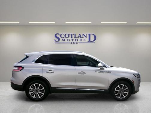 2021 Lincoln Nautilus Reserve